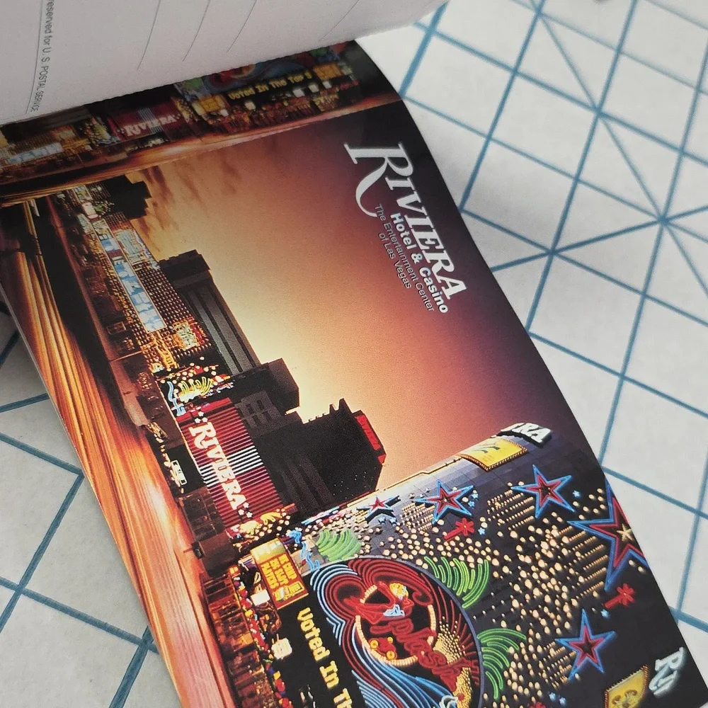 Las Vegas Postcard w Bonus Book - 40 Postcards & Miniatures‎